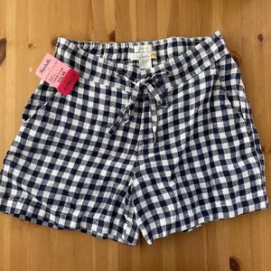 Checkered stretchy waist shorts